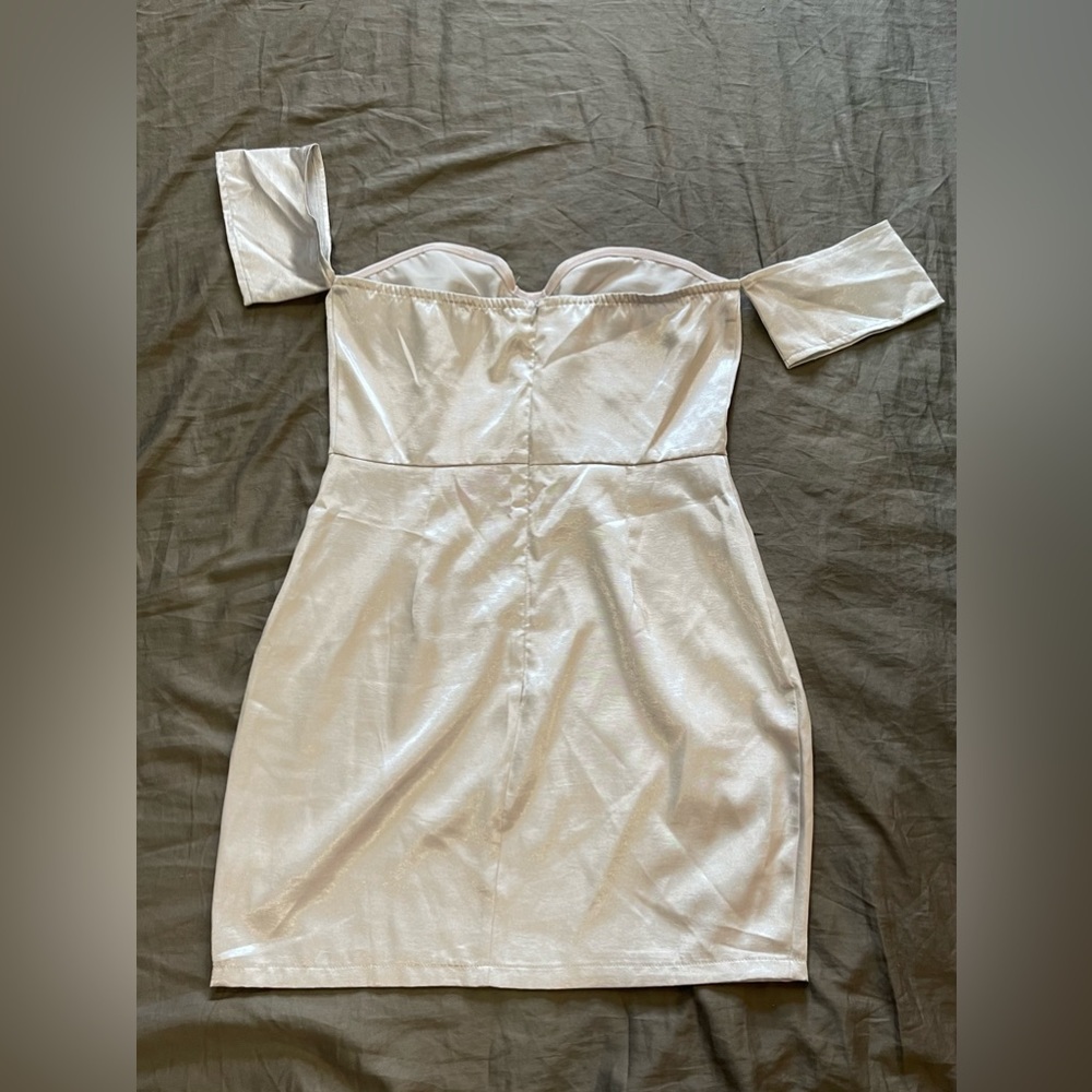 Dress color cream size 8 PLT